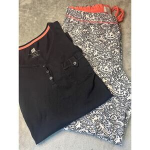Karen Neuburger Pajama PJ Set Top Capri Pants Womens Medium Black Floral Elastic